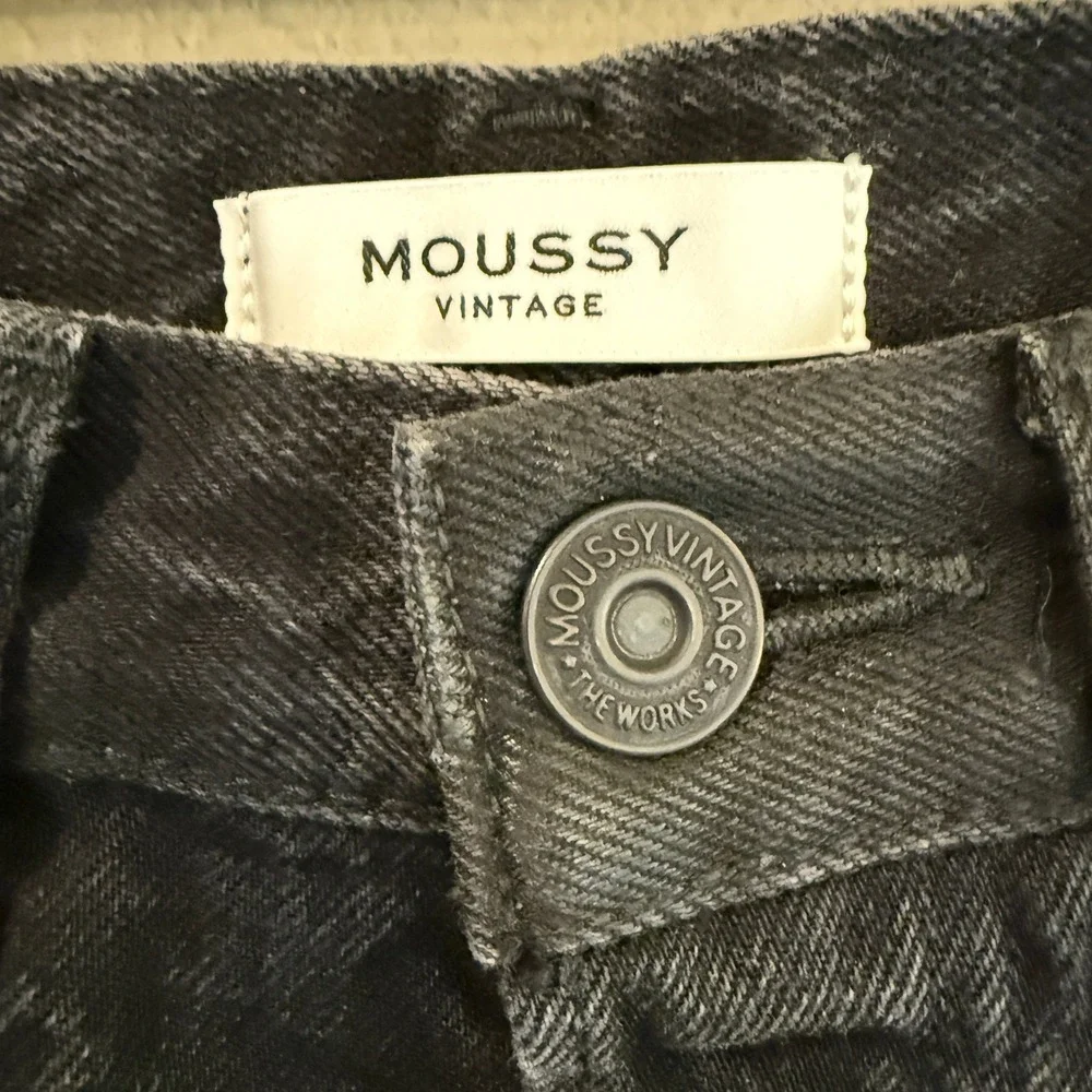 Moussy Vintage Womens Distressed‎ Denim Howa Shorts Black Raw Hem Japan Size 24